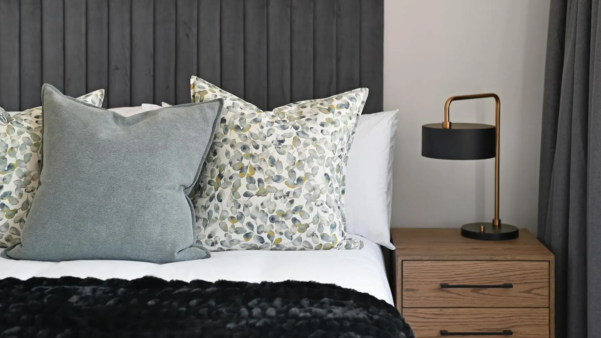 15Th-Floor 2-Bed Panoramic City Views & Modern Living Cape Town